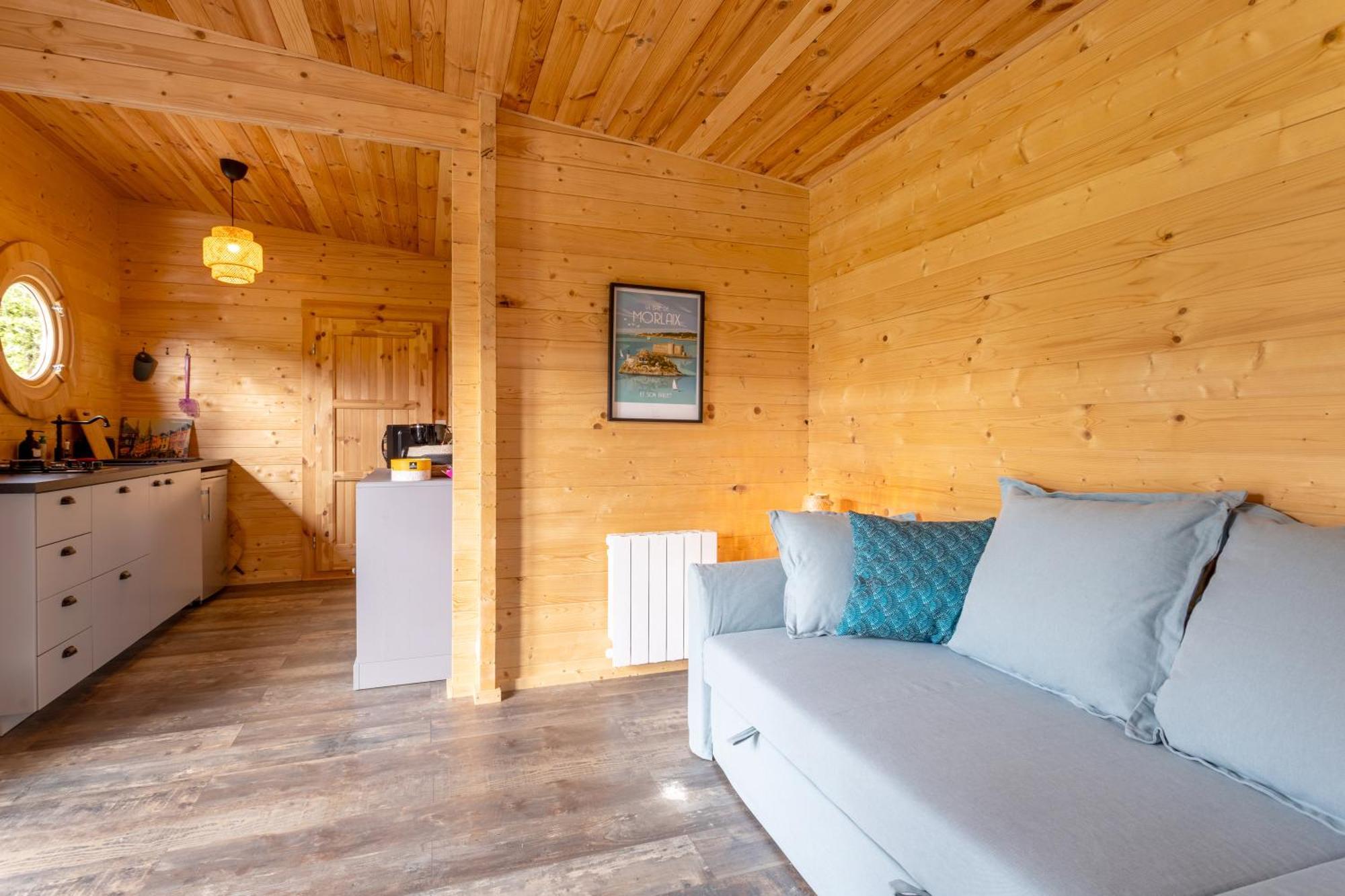 Chalet 4 Pers Landeleau 2Kms Canal Exterior photo